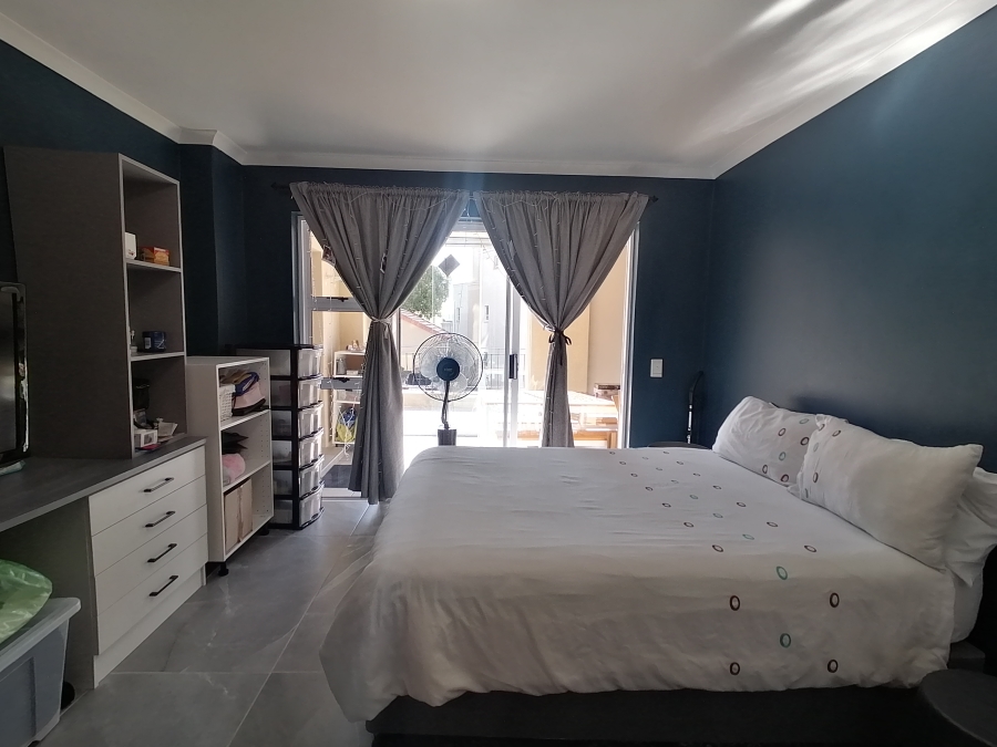 To Let 2 Bedroom Property for Rent in Century City Western Cape